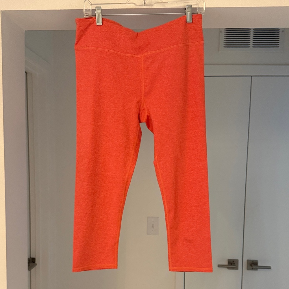 Fabletics Leggings size L 3/4 length